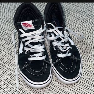Vans shoes women sis 8.5, men 7